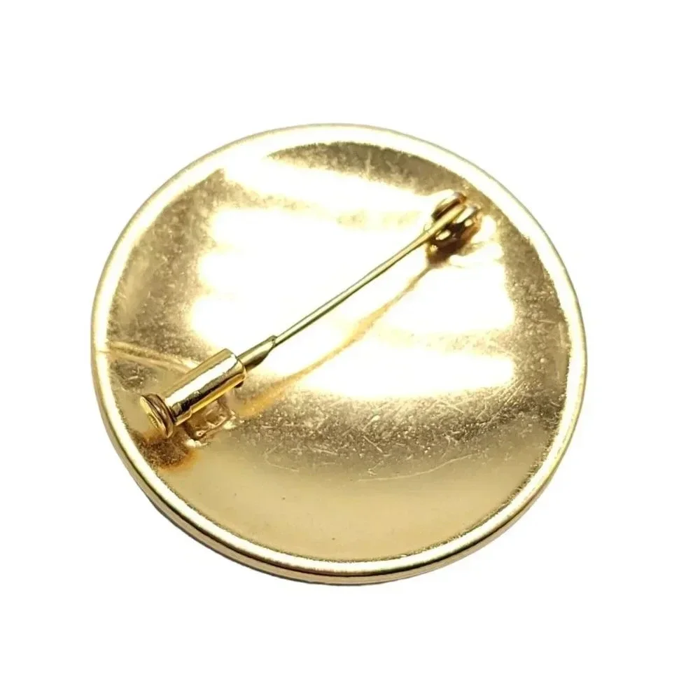 1940s Gold Tone Damascene Floral Round Pin Brooch Trombone Clasp Vintage